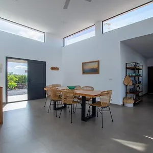 https://villa-makai.in-canary-islands.com